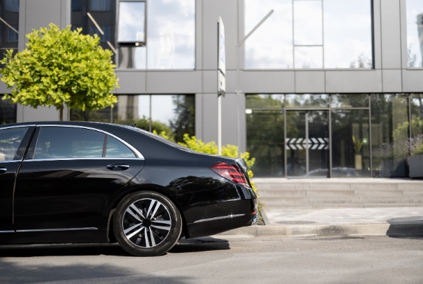 Memmingen Airport (FMM) Transfers With Chauffeur